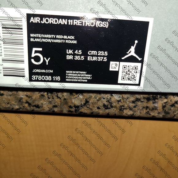 Jordan Retro 11 Cherry - Picture 4 of 4